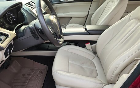 Lincoln MKZ II рестайлинг, 2020 год, 3 050 000 рублей, 17 фотография