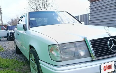 Mercedes-Benz E-Класс, 1992 год, 470 000 рублей, 1 фотография