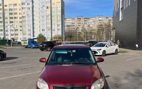 Skoda Fabia II, 2008 год, 352 000 рублей, 2 фотография