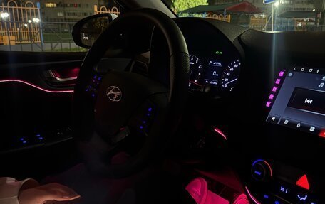 Hyundai Solaris II рестайлинг, 2017 год, 1 100 000 рублей, 8 фотография