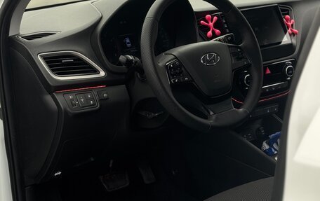 Hyundai Solaris II рестайлинг, 2017 год, 1 100 000 рублей, 6 фотография