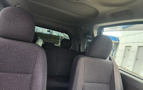 Toyota Spade, 2013 год, 1 150 000 рублей, 13 фотография