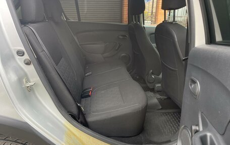 Renault Sandero II рестайлинг, 2017 год, 1 000 000 рублей, 4 фотография