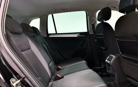 Volkswagen Tiguan II, 2017 год, 2 080 000 рублей, 1 фотография