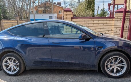 Tesla Model Y I, 2023 год, 4 650 000 рублей, 3 фотография