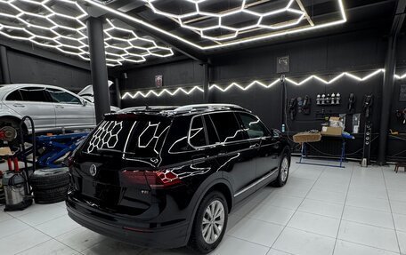 Volkswagen Tiguan II, 2017 год, 2 080 000 рублей, 9 фотография