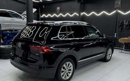 Volkswagen Tiguan II, 2017 год, 2 080 000 рублей, 7 фотография