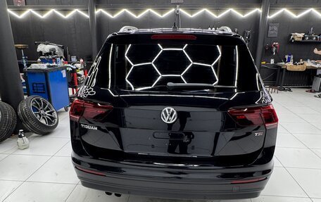 Volkswagen Tiguan II, 2017 год, 2 080 000 рублей, 6 фотография