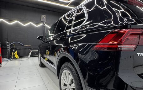 Volkswagen Tiguan II, 2017 год, 2 080 000 рублей, 17 фотография