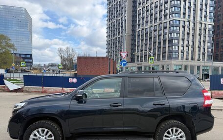 Toyota Land Cruiser Prado 150 рестайлинг 2, 2015 год, 3 300 000 рублей, 4 фотография