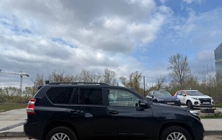 Toyota Land Cruiser Prado 150 рестайлинг 2, 2015 год, 3 300 000 рублей, 3 фотография