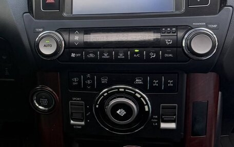 Toyota Land Cruiser Prado 150 рестайлинг 2, 2015 год, 3 300 000 рублей, 14 фотография