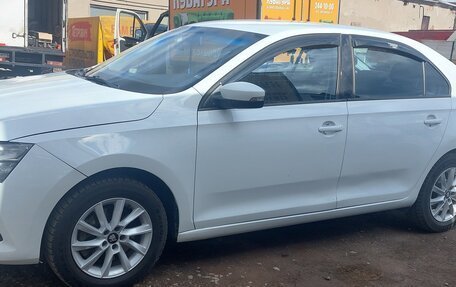 Skoda Rapid II, 2021 год, 1 100 000 рублей, 2 фотография