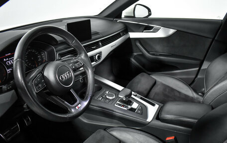 Audi A4, 2019 год, 2 212 000 рублей, 9 фотография