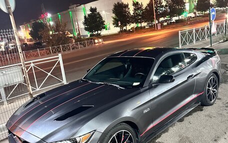 Ford Mustang VI рестайлинг, 2015 год, 3 600 000 рублей, 11 фотография