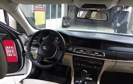 BMW 7 серия, 2010 год, 1 160 000 рублей, 11 фотография