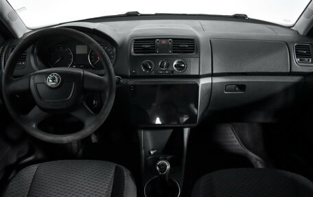 Skoda Fabia II, 2010 год, 680 000 рублей, 14 фотография