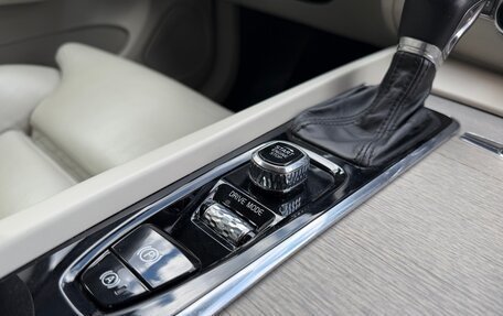 Volvo XC60 II, 2019 год, 3 490 000 рублей, 38 фотография