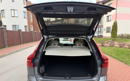 Volvo XC60 II, 2019 год, 3 490 000 рублей, 32 фотография