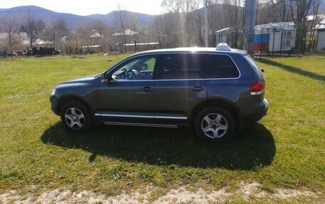 Volkswagen Touareg III, 2005 год, 850 000 рублей, 4 фотография