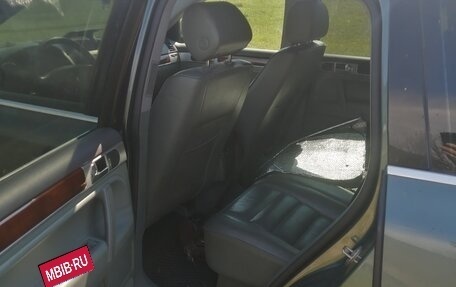 Volkswagen Touareg III, 2005 год, 850 000 рублей, 5 фотография