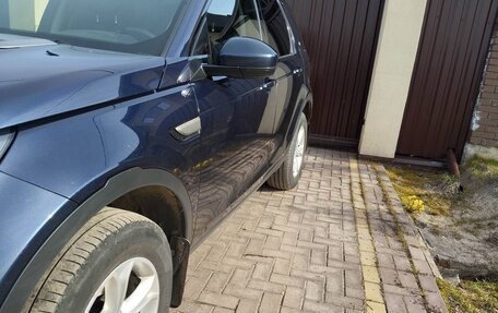 Land Rover Discovery Sport I рестайлинг, 2019 год, 2 450 000 рублей, 3 фотография