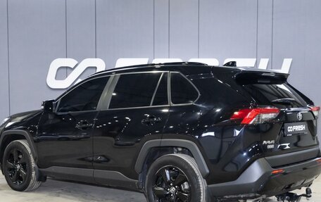 Toyota RAV4, 2021 год, 3 675 000 рублей, 2 фотография