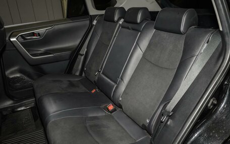 Toyota RAV4, 2021 год, 3 675 000 рублей, 9 фотография