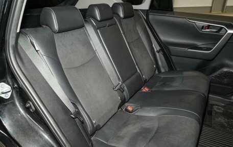 Toyota RAV4, 2021 год, 3 675 000 рублей, 7 фотография