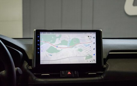 Toyota RAV4, 2021 год, 3 675 000 рублей, 13 фотография