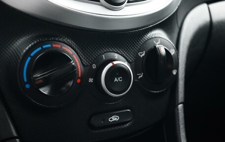 Hyundai Solaris II рестайлинг, 2011 год, 759 000 рублей, 15 фотография