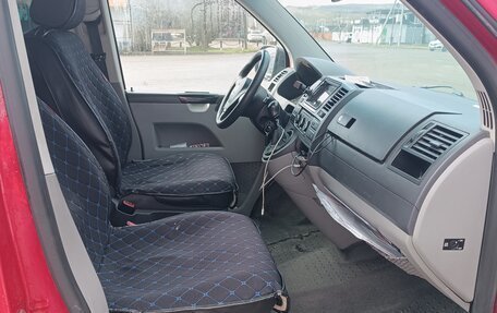 Volkswagen Caravelle T5, 2010 год, 1 790 000 рублей, 9 фотография