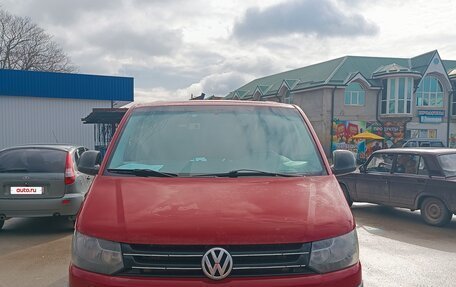 Volkswagen Caravelle T5, 2010 год, 1 790 000 рублей, 3 фотография