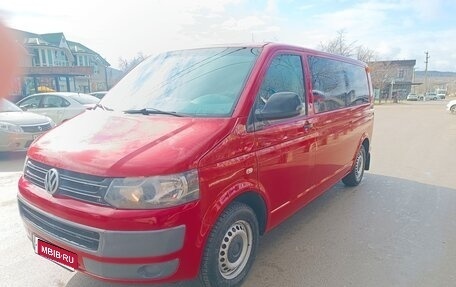 Volkswagen Caravelle T5, 2010 год, 1 790 000 рублей, 2 фотография