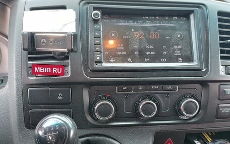 Volkswagen Caravelle T5, 2010 год, 1 790 000 рублей, 14 фотография