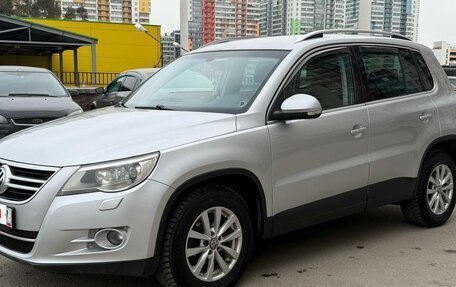 Volkswagen Tiguan I, 2010 год, 995 000 рублей, 11 фотография