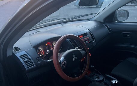 Mitsubishi Outlander III рестайлинг 3, 2011 год, 550 000 рублей, 5 фотография