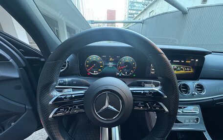 Mercedes-Benz E-Класс, 2022 год, 5 900 000 рублей, 6 фотография