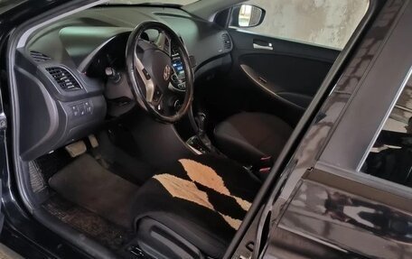 Hyundai Solaris II рестайлинг, 2015 год, 1 050 000 рублей, 7 фотография