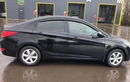 Hyundai Solaris II рестайлинг, 2015 год, 1 050 000 рублей, 5 фотография