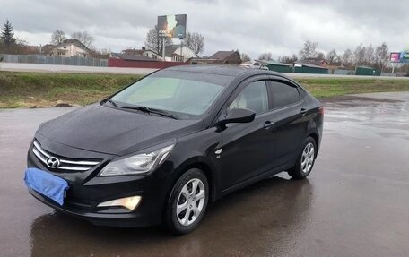 Hyundai Solaris II рестайлинг, 2015 год, 1 050 000 рублей, 3 фотография