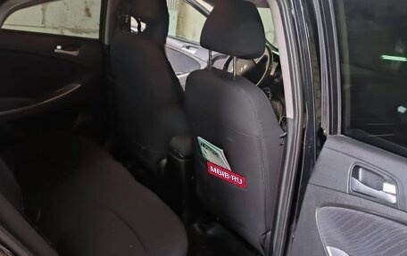 Hyundai Solaris II рестайлинг, 2015 год, 1 050 000 рублей, 9 фотография