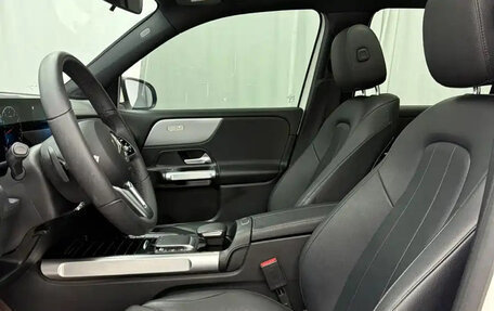 Mercedes-Benz GLB, 2022 год, 2 100 888 рублей, 10 фотография