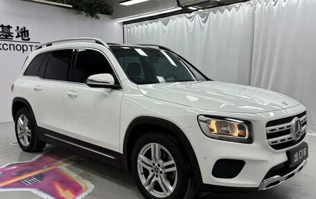 Mercedes-Benz GLB, 2022 год, 2 100 888 рублей, 3 фотография
