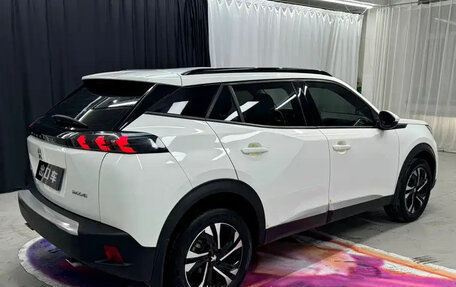 Peugeot 2008 II, 2022 год, 1 155 888 рублей, 4 фотография