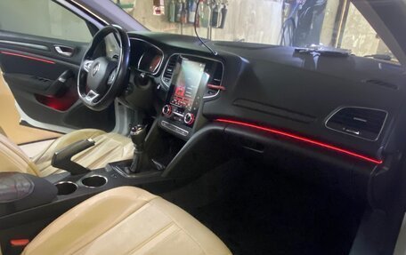 Renault Megane IV, 2017 год, 1 400 000 рублей, 11 фотография
