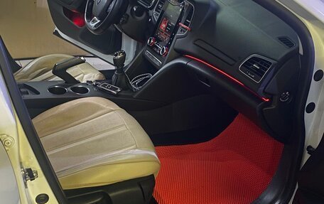 Renault Megane IV, 2017 год, 1 400 000 рублей, 39 фотография