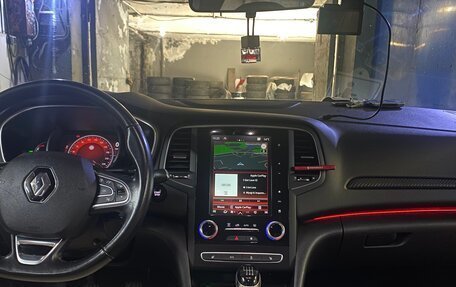 Renault Megane IV, 2017 год, 1 400 000 рублей, 31 фотография