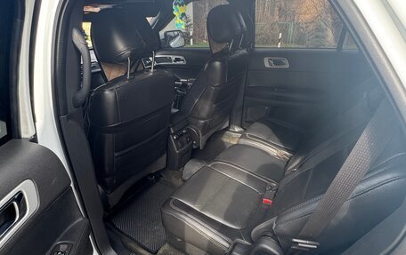 Ford Explorer VI, 2013 год, 1 680 000 рублей, 5 фотография