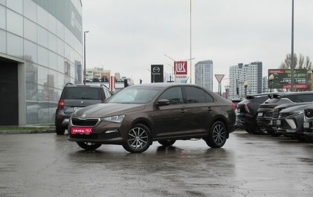 Skoda Rapid II, 2021 год, 2 100 000 рублей, 1 фотография